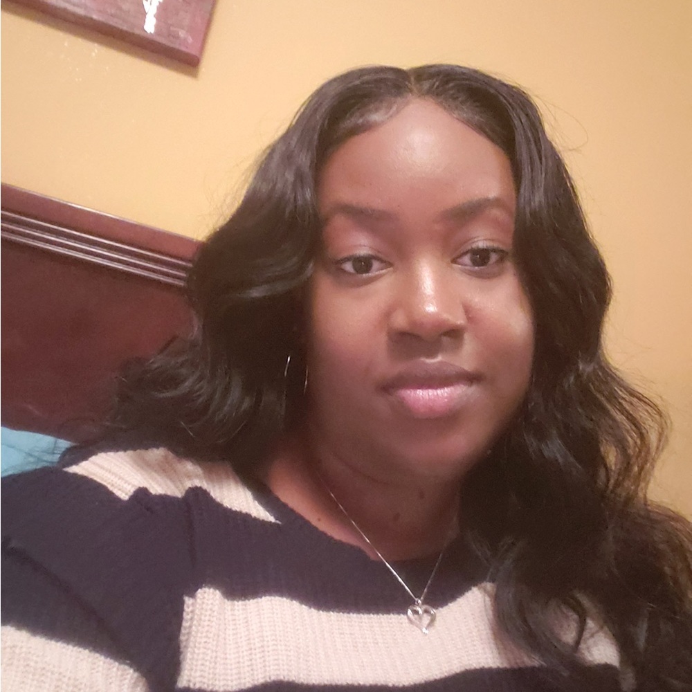 Meet your Posher, Whitney